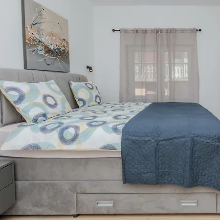 Apartment Lucy I