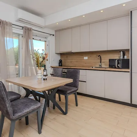 Apartment Lucy I Vir