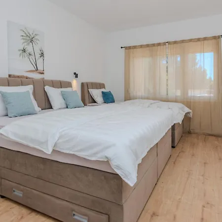 Apartment Lucy I