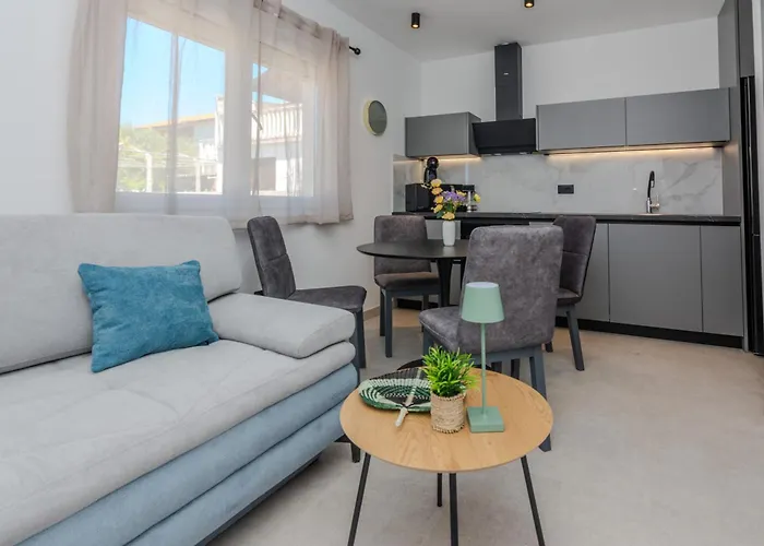 Lucy Apartamento Vir